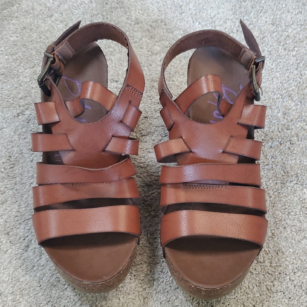 Blowfish Brown Strappy Wedge Sandals. Size 6.5